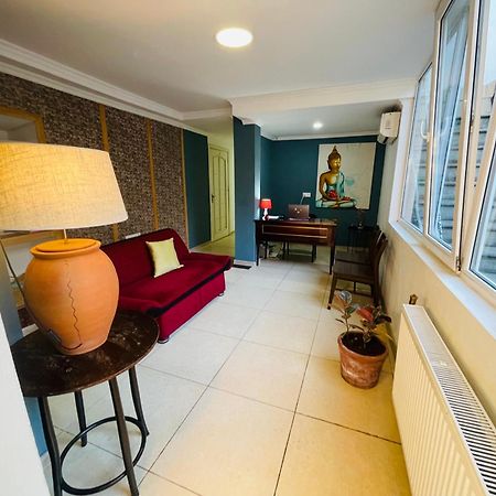 Hotel Klarastan Bon Voyage Tbilisi Ngoại thất bức ảnh