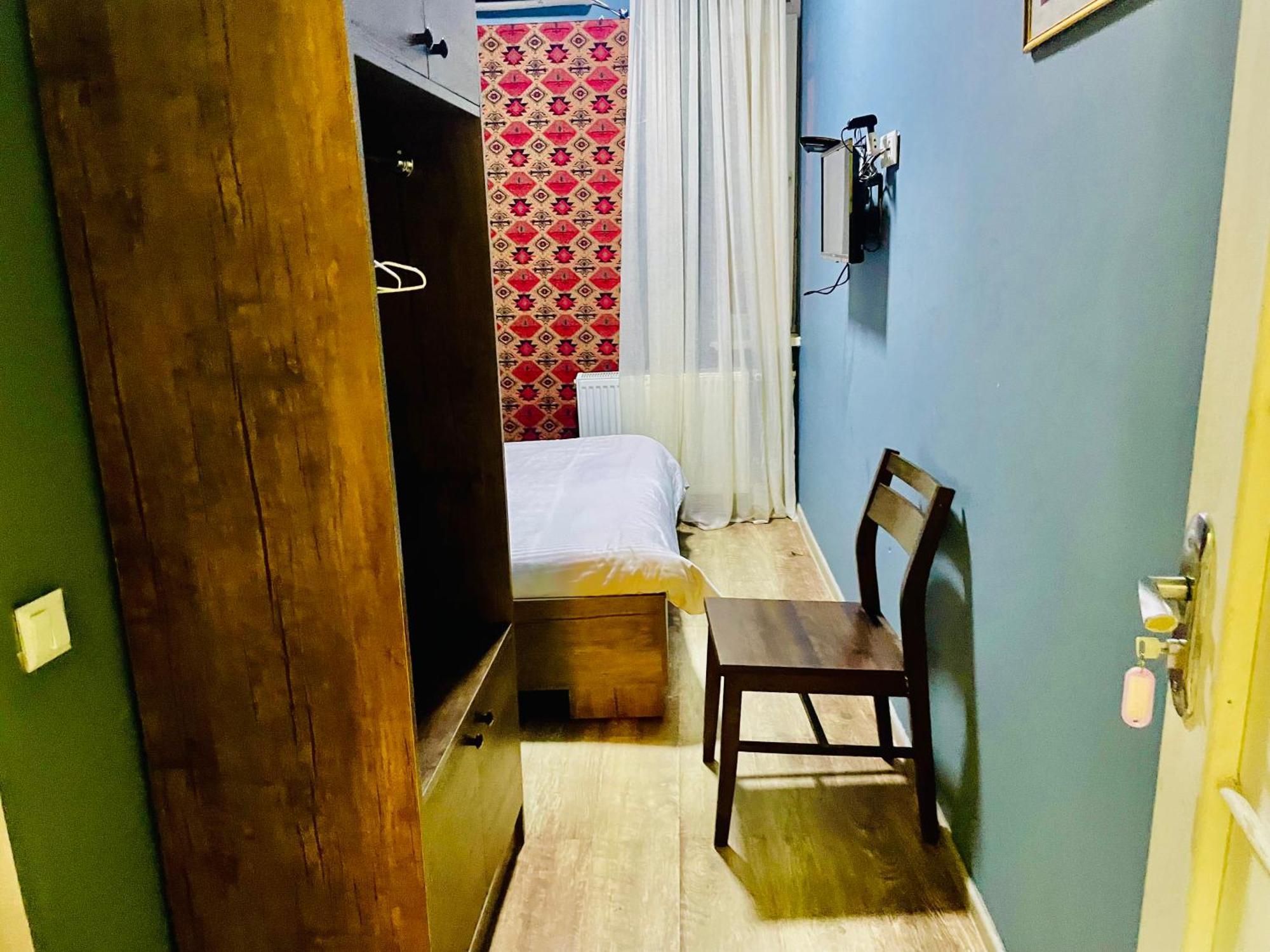 Hotel Klarastan Bon Voyage Tbilisi Ngoại thất bức ảnh