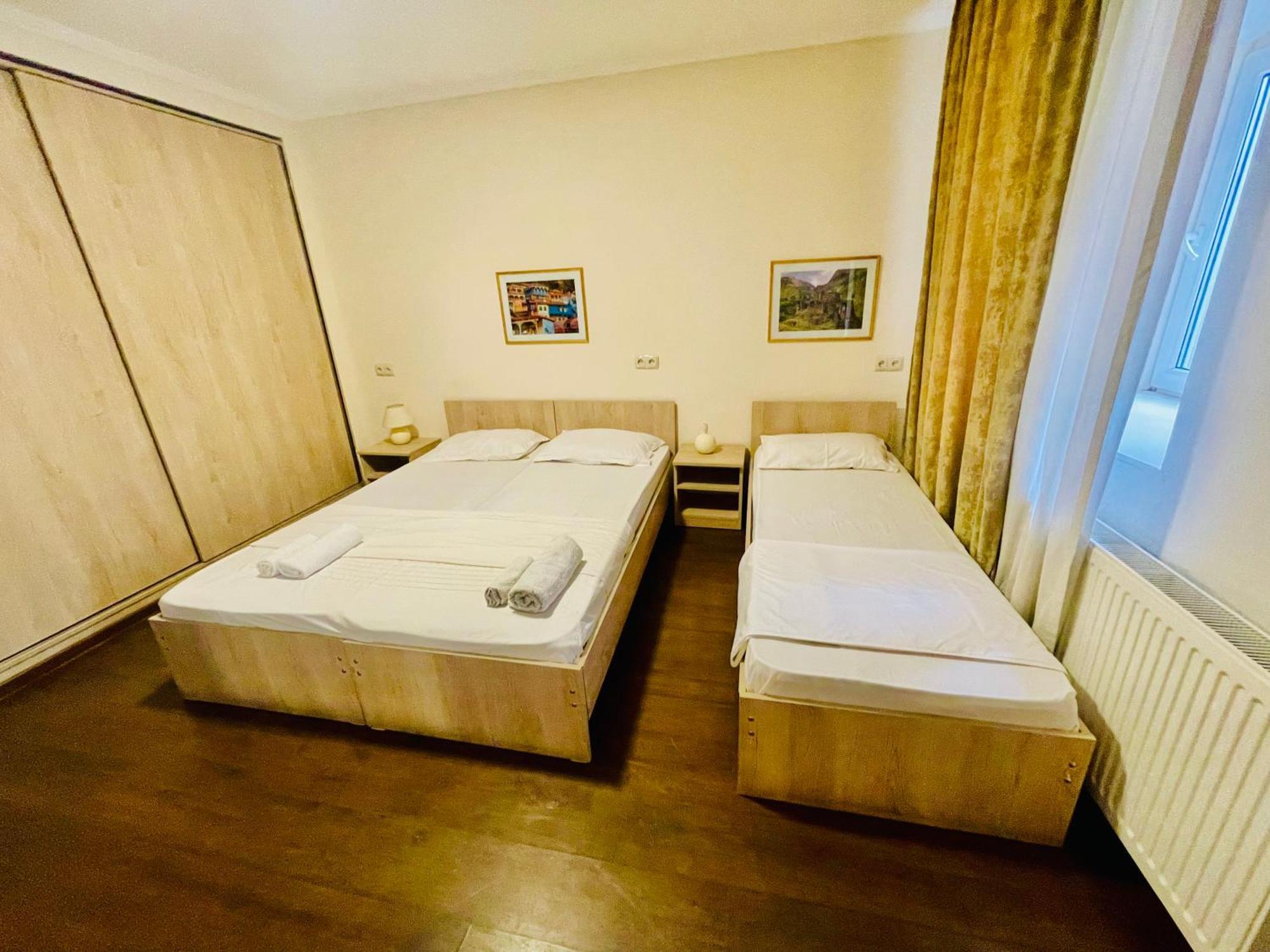 Hotel Klarastan Bon Voyage Tbilisi Ngoại thất bức ảnh
