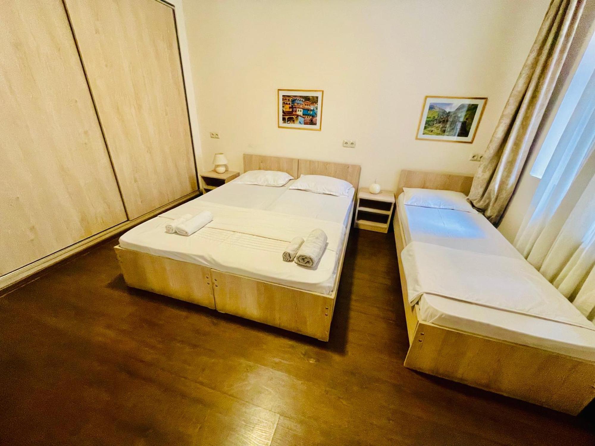 Hotel Klarastan Bon Voyage Tbilisi Ngoại thất bức ảnh