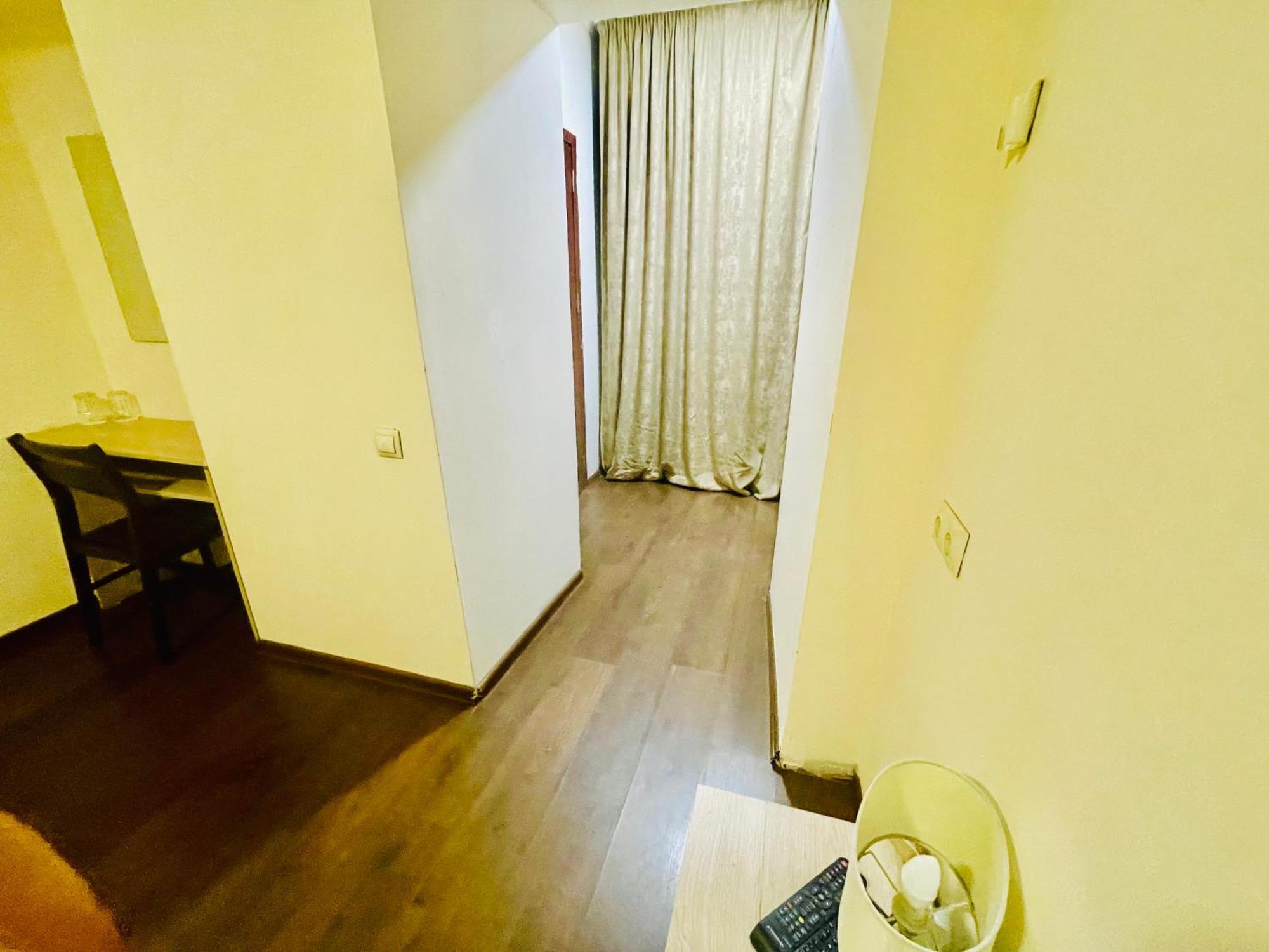 Hotel Klarastan Bon Voyage Tbilisi Ngoại thất bức ảnh