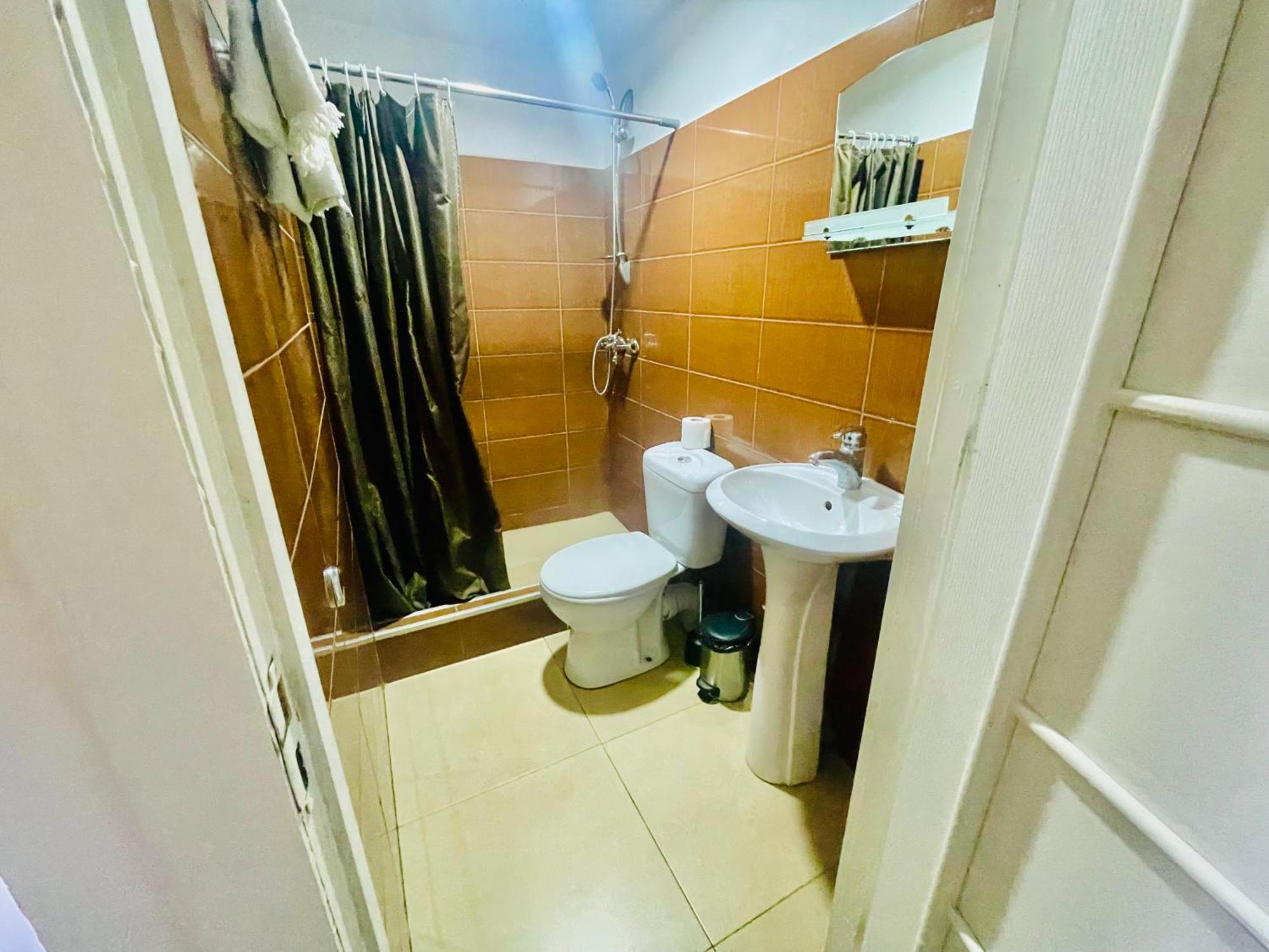 Hotel Klarastan Bon Voyage Tbilisi Ngoại thất bức ảnh