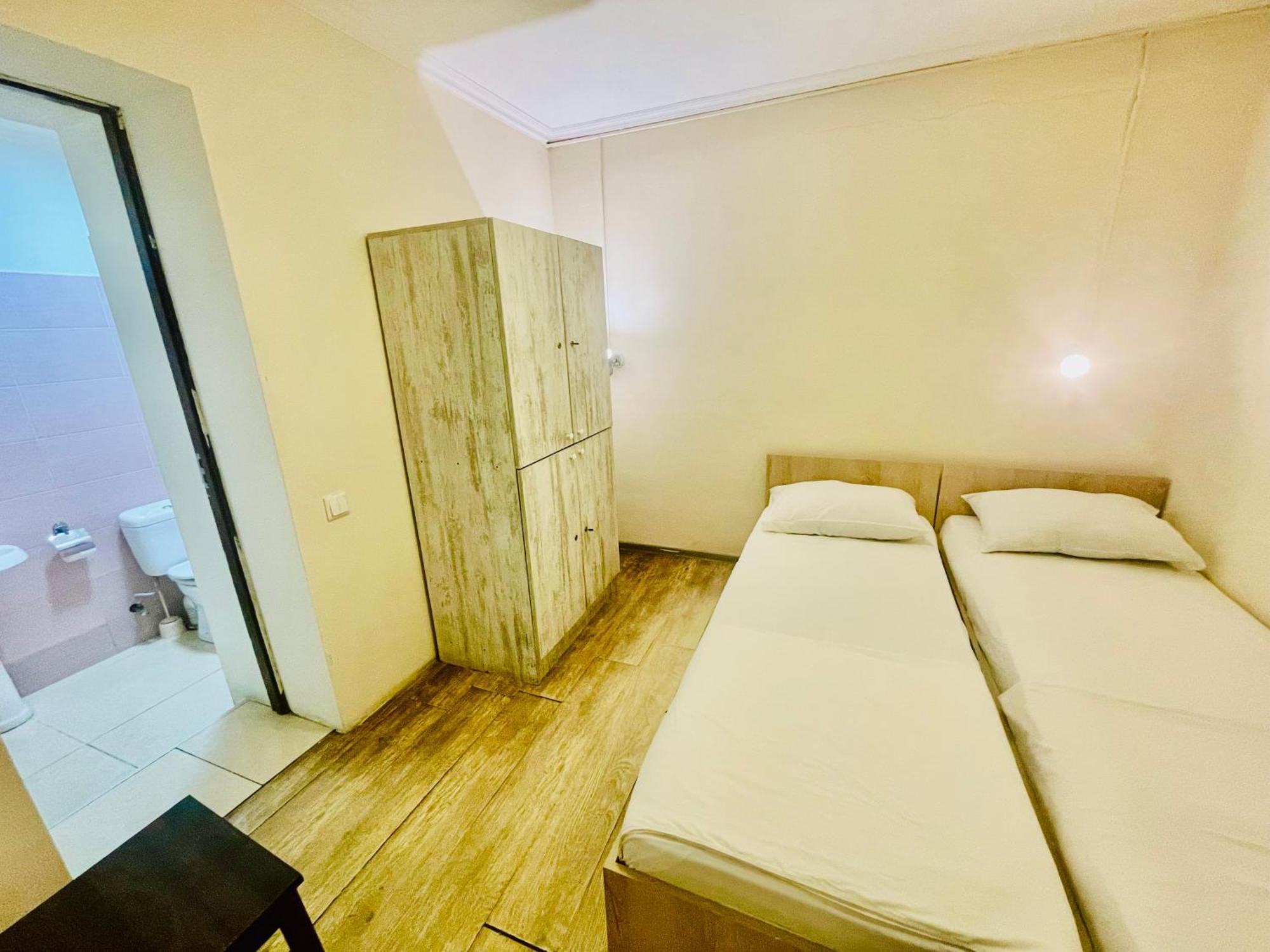 Hotel Klarastan Bon Voyage Tbilisi Ngoại thất bức ảnh