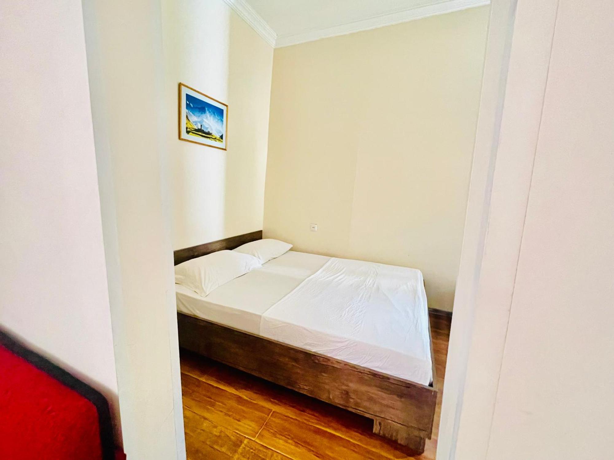Hotel Klarastan Bon Voyage Tbilisi Ngoại thất bức ảnh