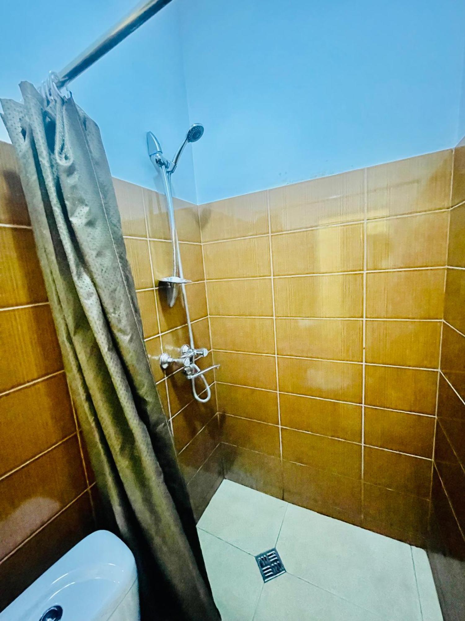 Hotel Klarastan Bon Voyage Tbilisi Ngoại thất bức ảnh