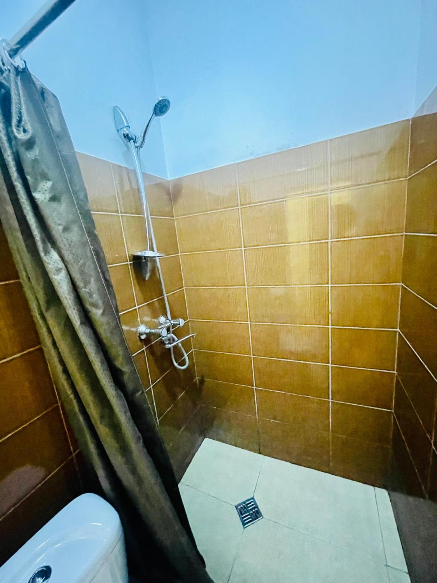 Hotel Klarastan Bon Voyage Tbilisi Ngoại thất bức ảnh